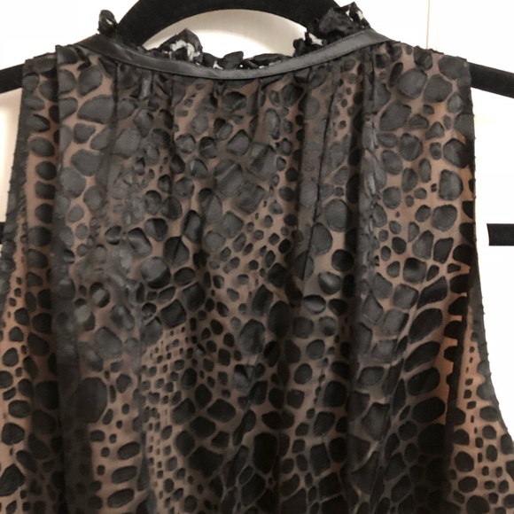 BCBG Black cinched waist v-neck dress - Picture 6 of 6